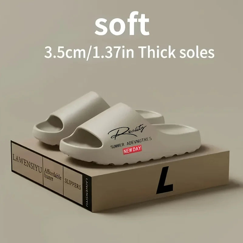 Printed slippers - Men's