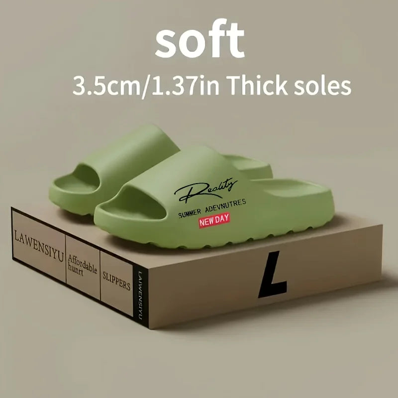 Printed slippers - Men's