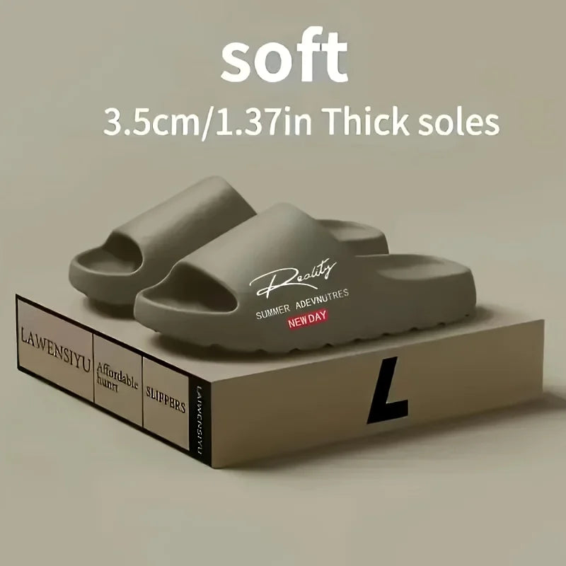 Printed slippers - Men's